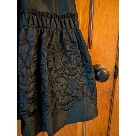 Kay Unger size 2 dress emerald green floral design - Picture 3 of 10